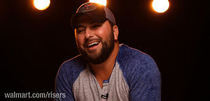 How tall is Tyler Farr?